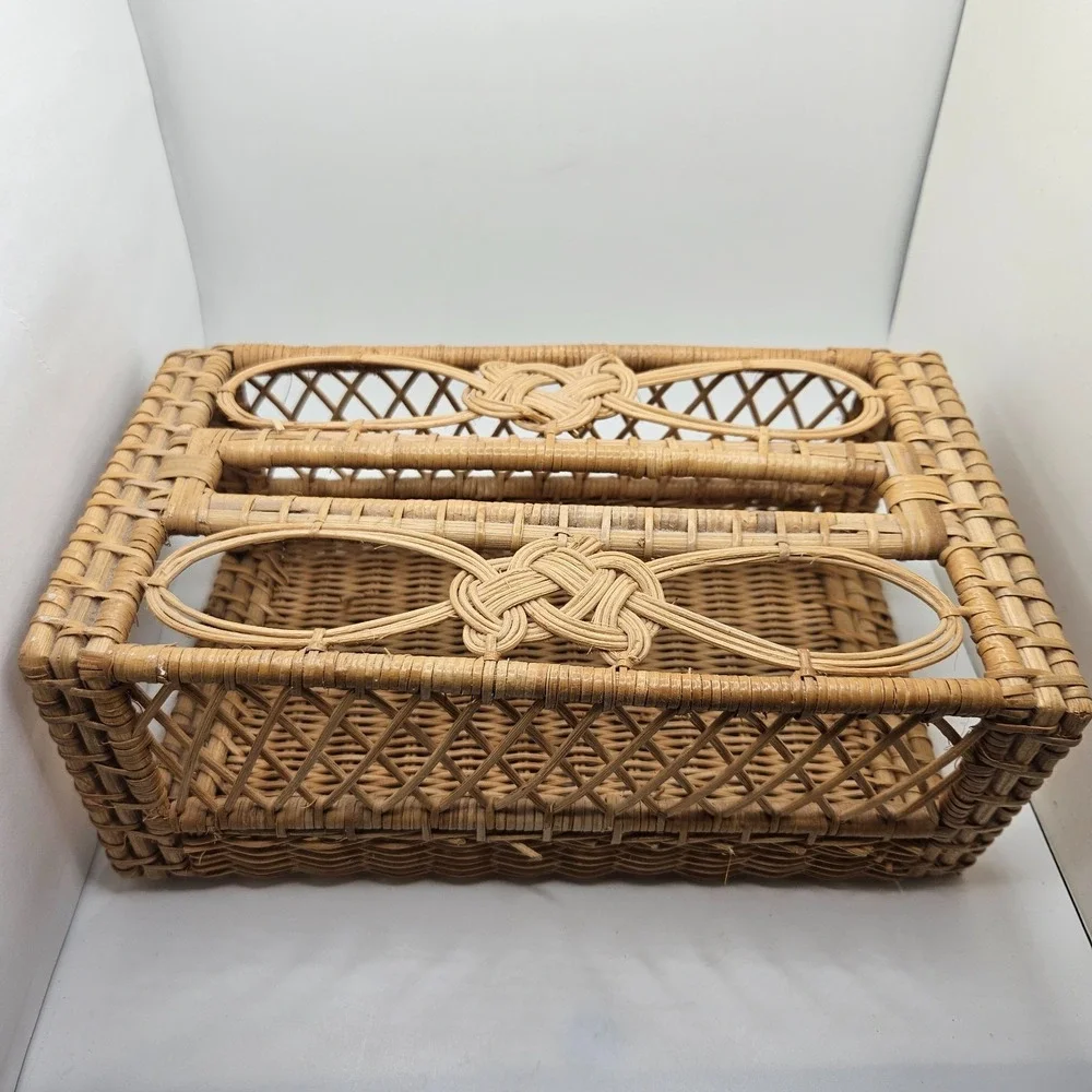 Vintage Wicker Rattan Tissue Box Cover Cottagecore Grannycore Boho Bathroom